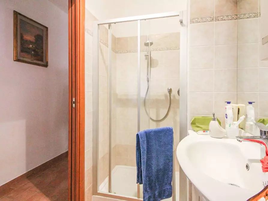 Immagine 52 di Casa bifamiliare in vendita  a Cascina