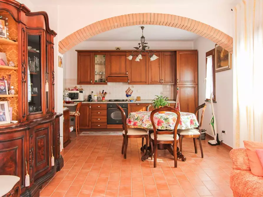 Immagine 42 di Casa bifamiliare in vendita  a Cascina