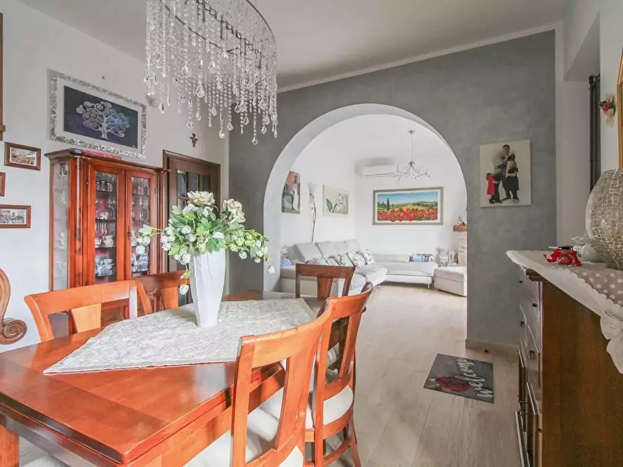 Immagine 8 di Casa bifamiliare in vendita  a Cascina