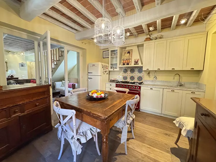 Immagine 52 di Villa in vendita  a Pietrasanta