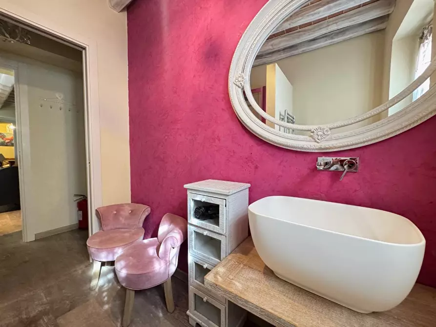 Immagine 61 di Villa in vendita  a Pietrasanta