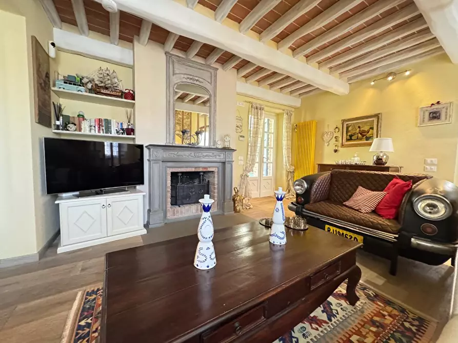 Immagine 49 di Villa in vendita  a Pietrasanta