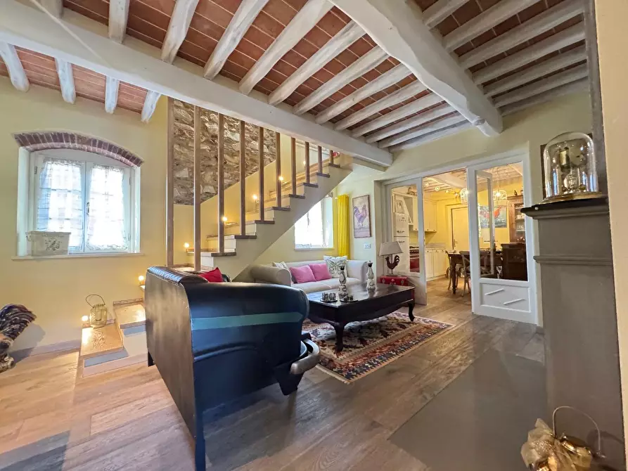 Immagine 47 di Villa in vendita  a Pietrasanta
