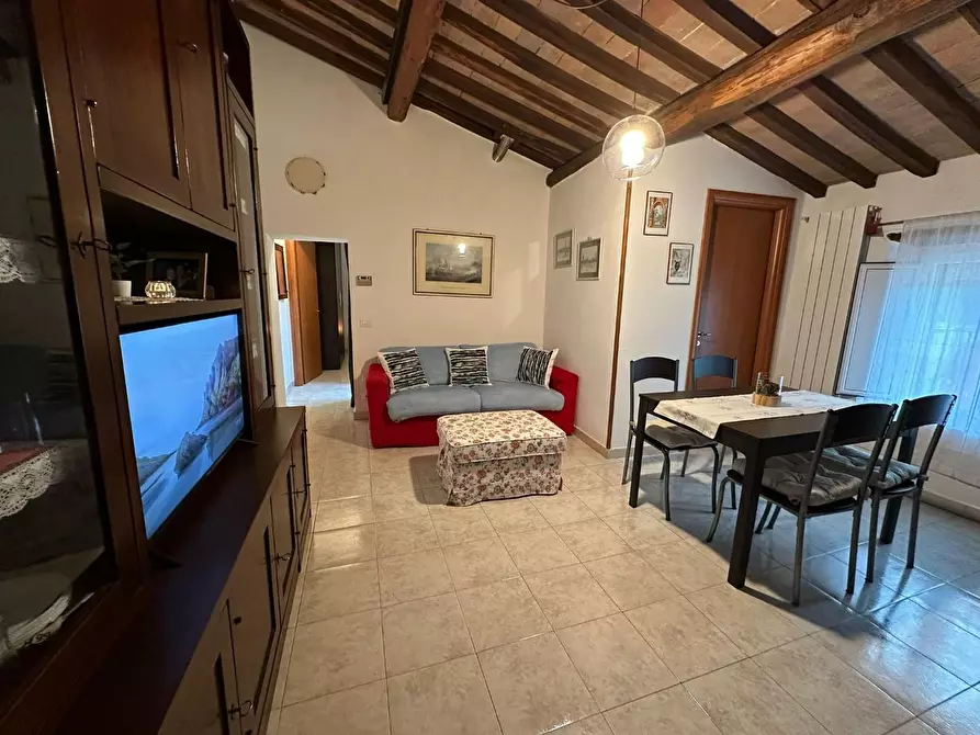 Immagine 10 di Mansarda in vendita  a Colle Di Val D'elsa