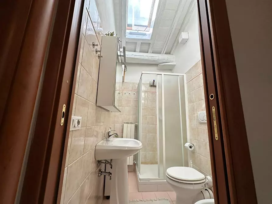 Immagine 25 di Mansarda in vendita  a Colle Di Val D'elsa