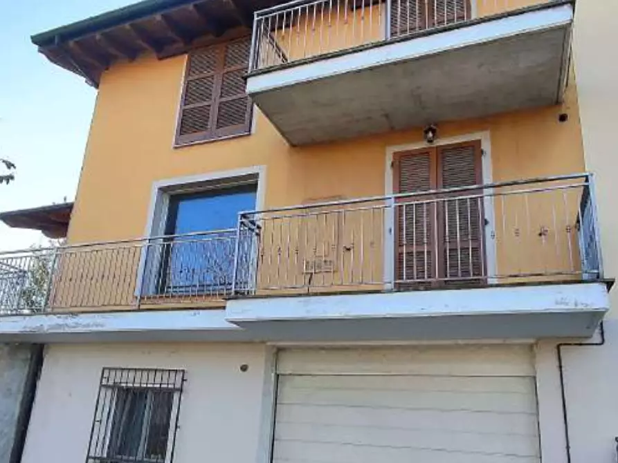 Immagine 12 di Villa in vendita  a Stradella