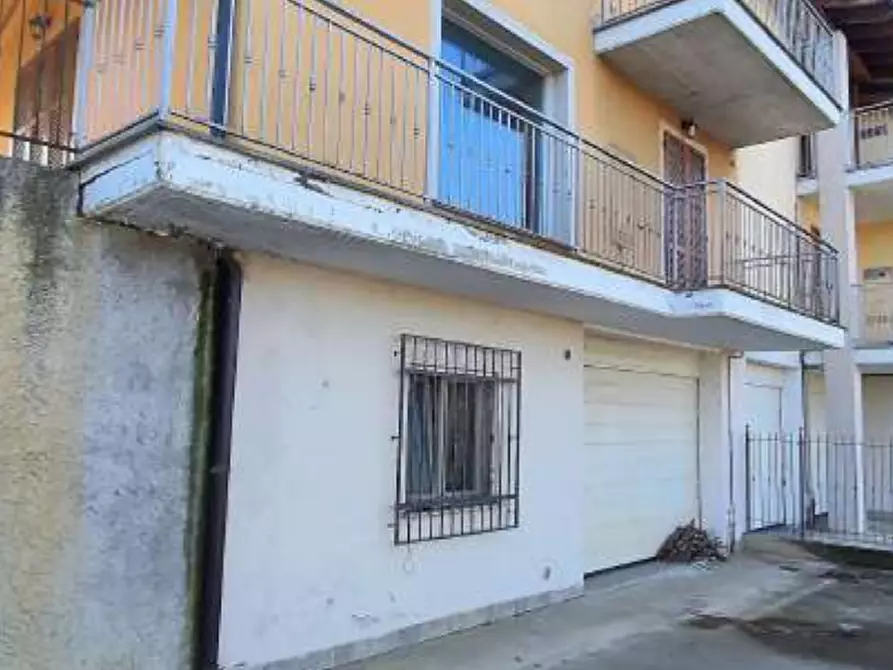 Immagine 13 di Villa in vendita  a Stradella