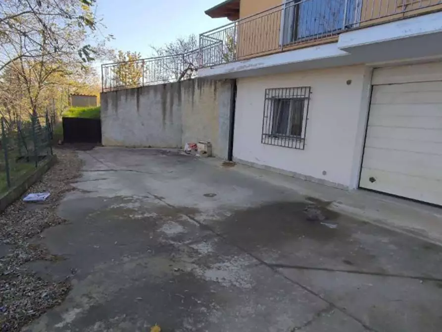 Immagine 15 di Villa in vendita  a Stradella