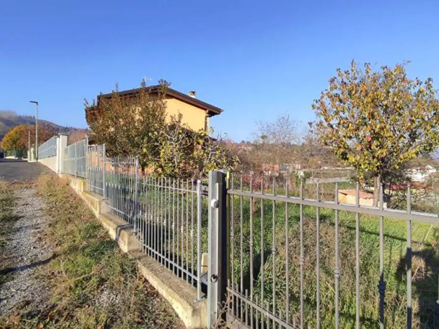 Immagine 4 di Villa in vendita  a Stradella