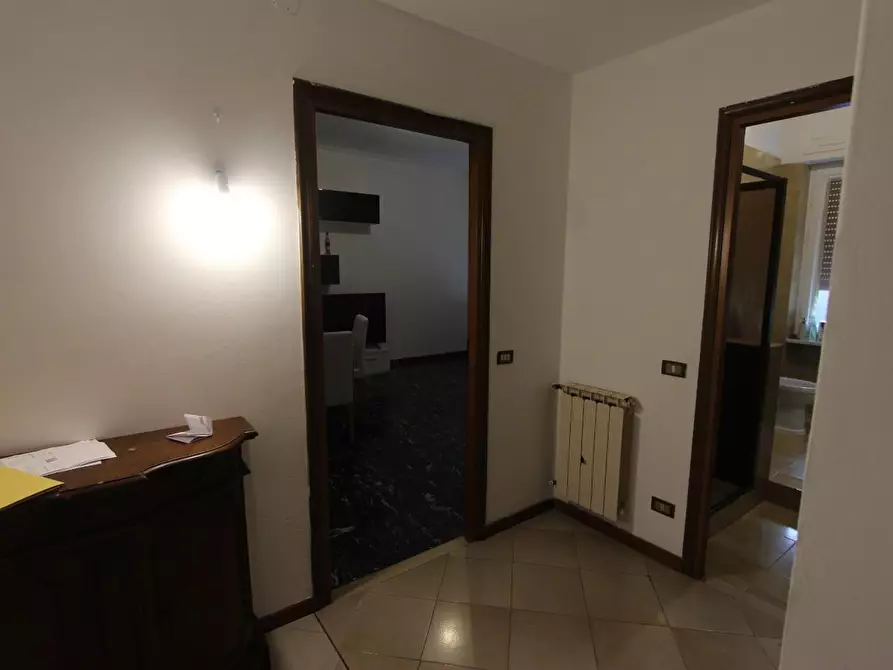 Immagine 2 di Appartamento in vendita  a La Spezia