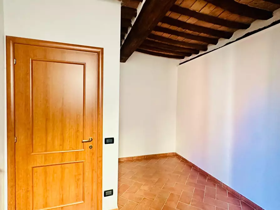 Immagine 17 di Appartamento in vendita  a Cascina