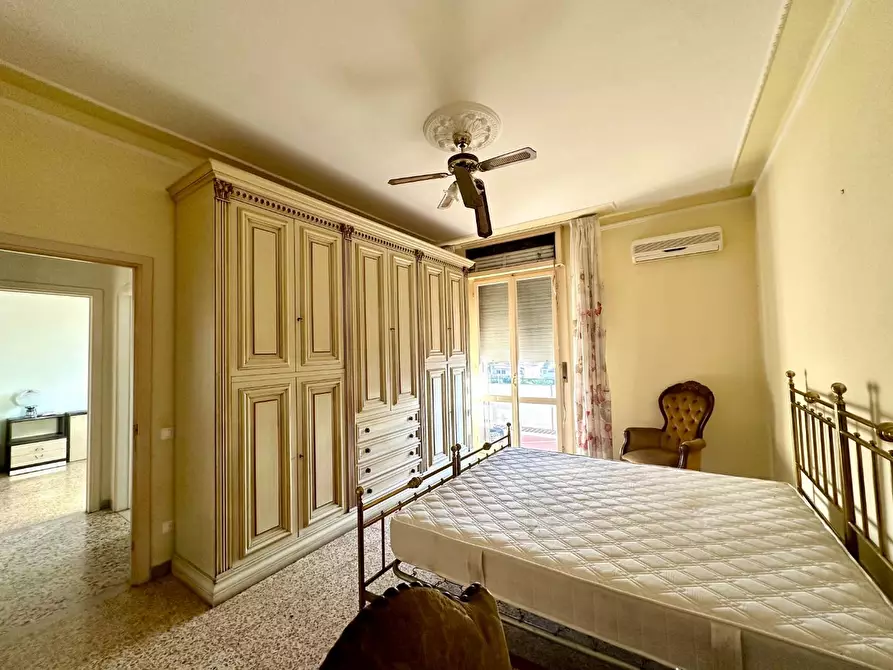 Immagine 13 di Mansarda in vendita  a Lucca