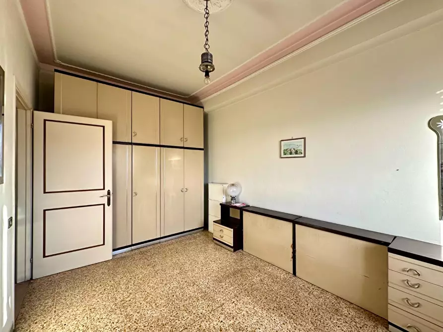 Immagine 16 di Mansarda in vendita  a Lucca