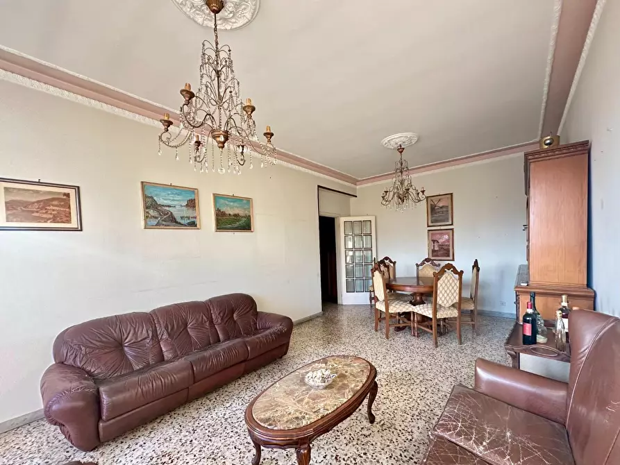 Immagine 4 di Mansarda in vendita  a Lucca