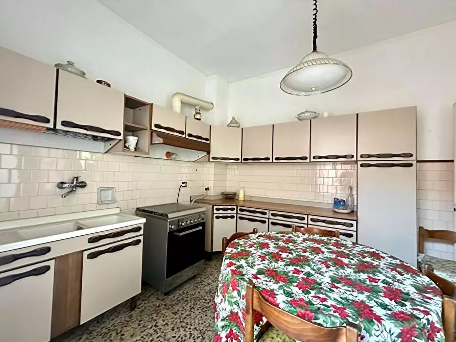 Immagine 7 di Mansarda in vendita  a Lucca