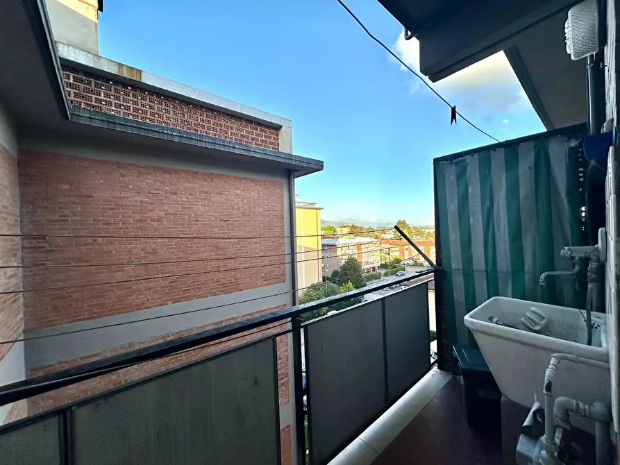 Immagine 29 di Mansarda in vendita  a Lucca