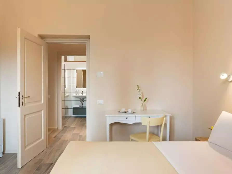 Immagine 10 di Agriturismo in vendita  a Fauglia