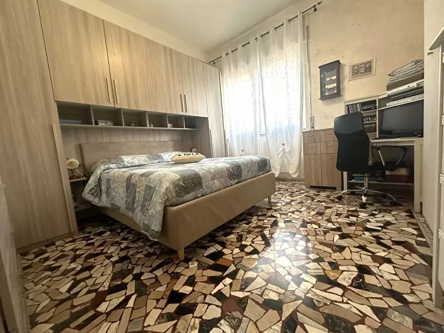 Immagine 10 di Appartamento in vendita  a Viareggio