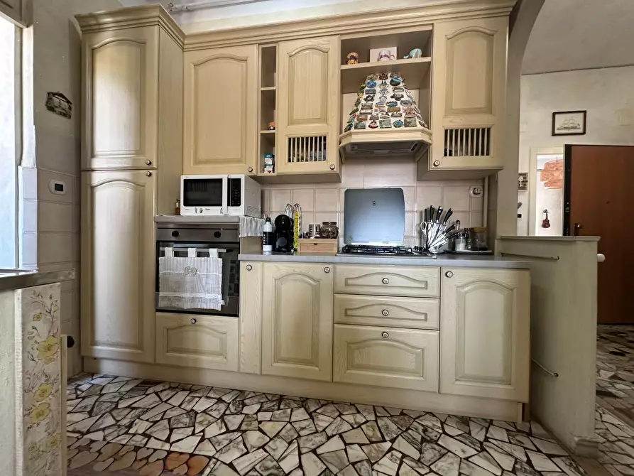 Immagine 7 di Appartamento in vendita  a Viareggio