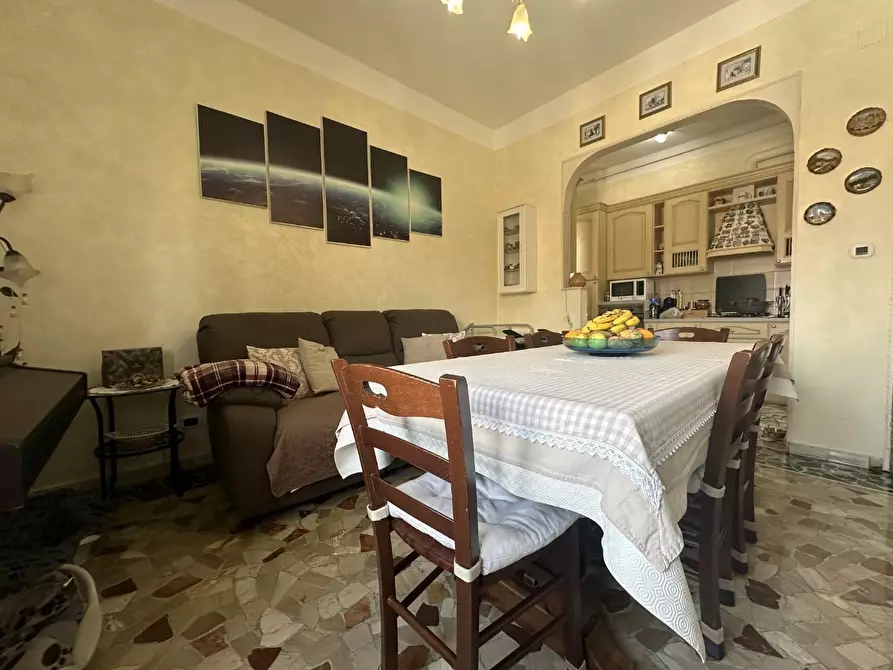 Immagine 16 di Appartamento in vendita  a Viareggio