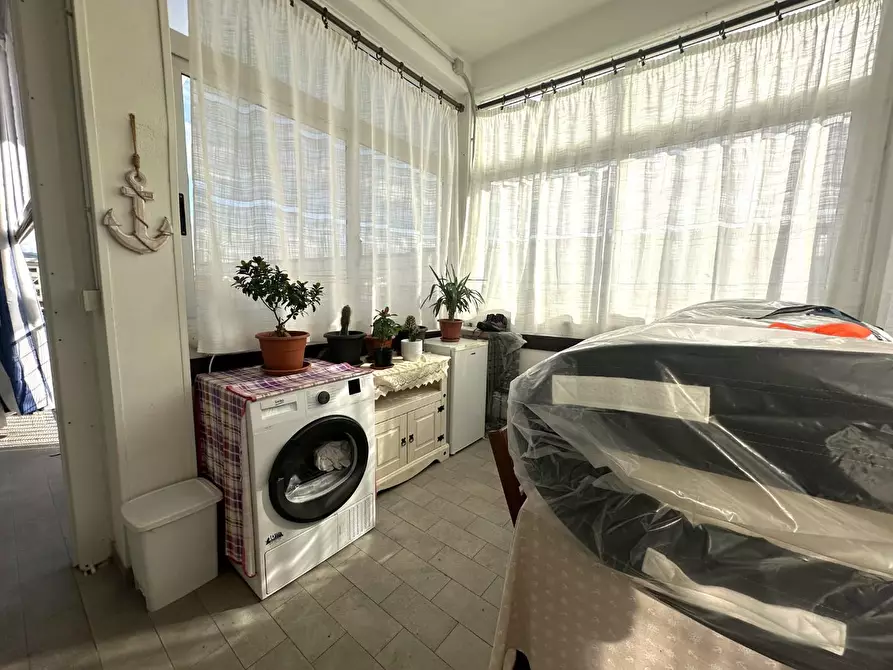 Immagine 14 di Appartamento in vendita  a Viareggio