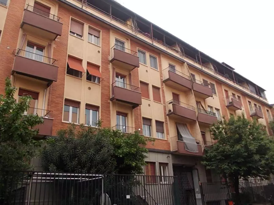 Immagine 1 di Garage in vendita  a Milano