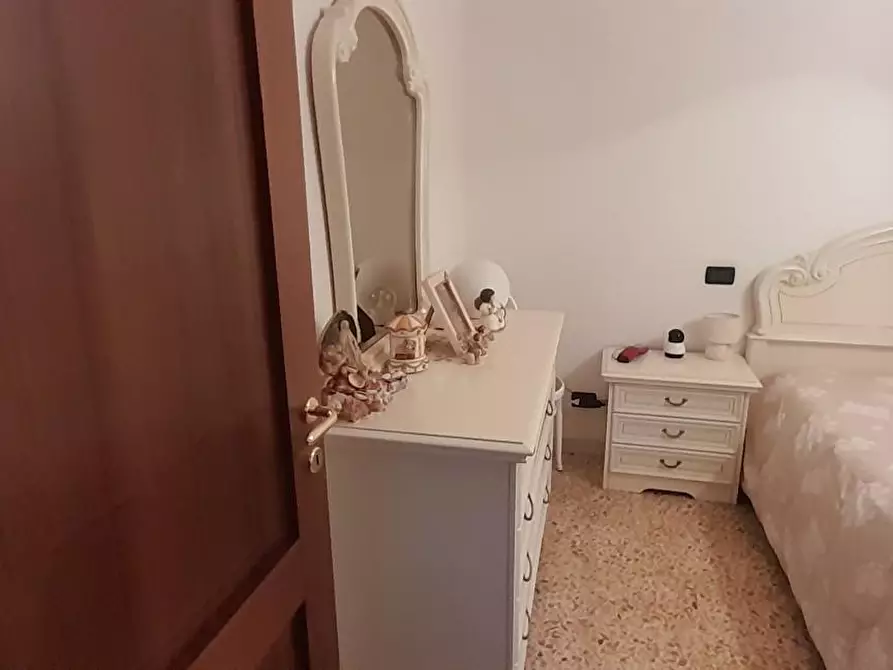 Immagine 8 di Appartamento in vendita  a Massa