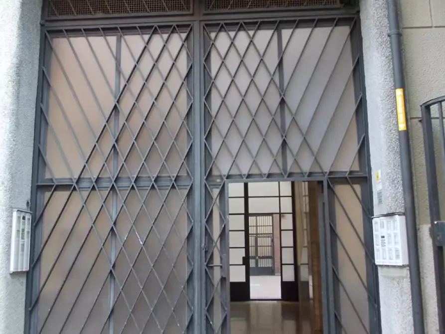 Immagine 8 di Laboratorio in vendita  a Milano