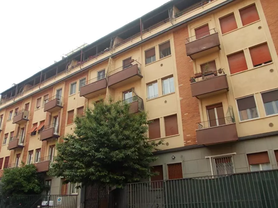 Immagine 10 di Laboratorio in vendita  a Milano