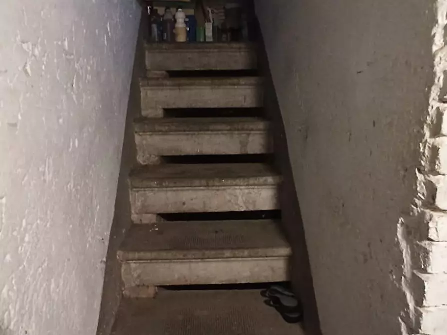 Immagine 38 di Villa in vendita  a Lucca