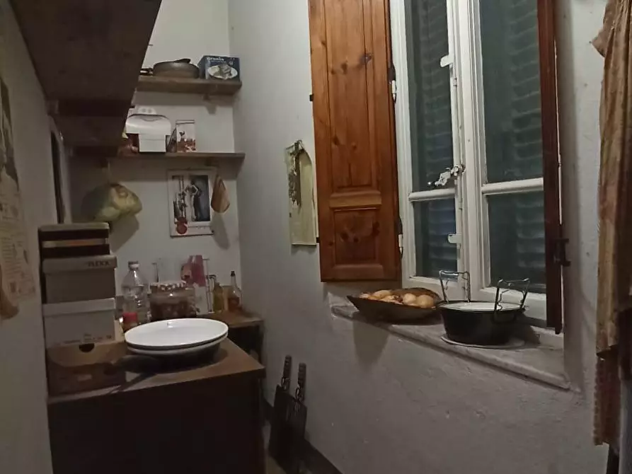 Immagine 13 di Villa in vendita  a Lucca