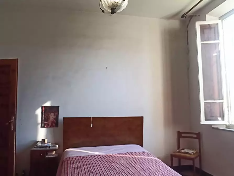 Immagine 19 di Villa in vendita  a Lucca