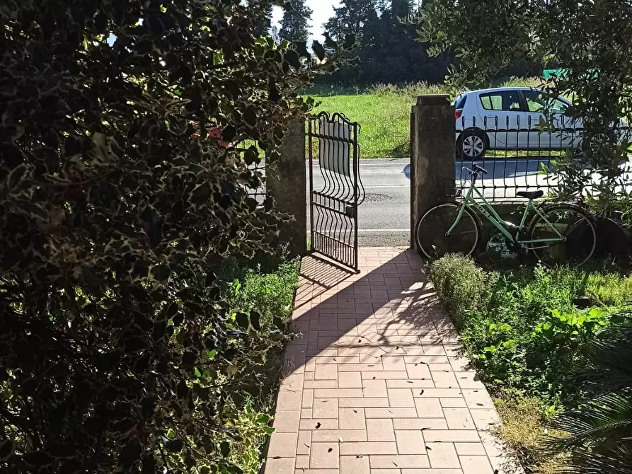 Immagine 32 di Villa in vendita  a Lucca