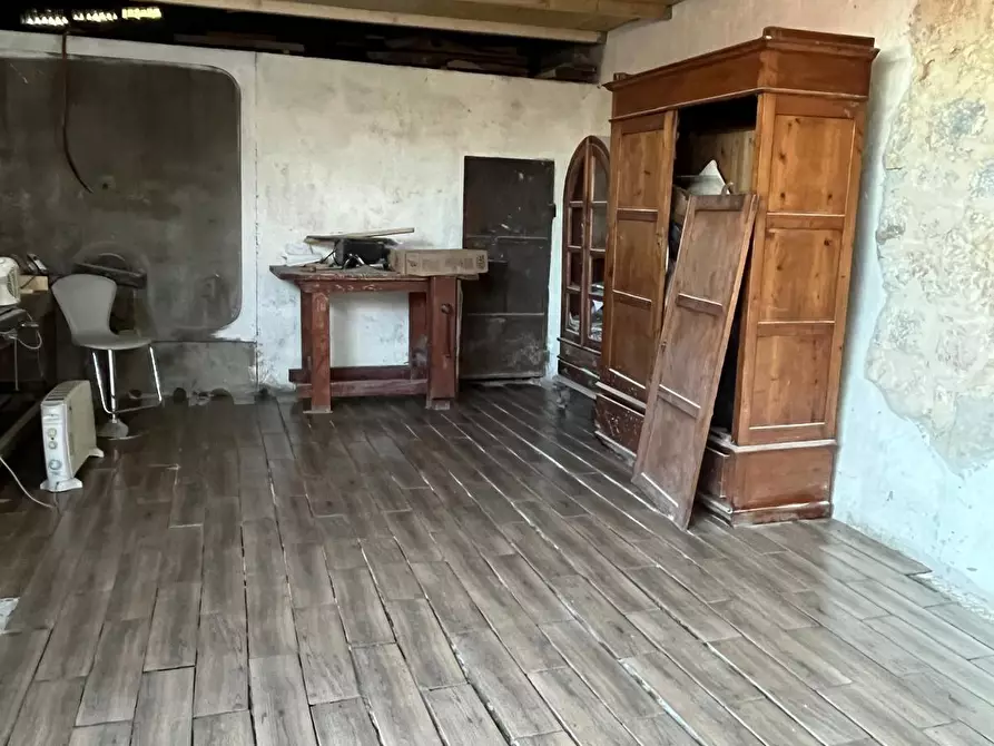 Immagine 12 di Porzione di casa in vendita  a Casole D'elsa