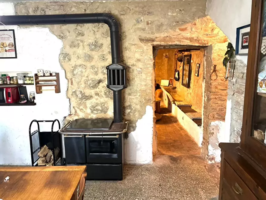 Immagine 4 di Porzione di casa in vendita  a Casole D'elsa