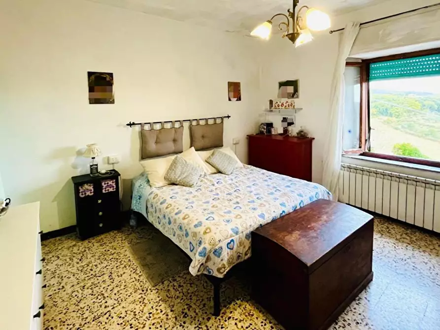 Immagine 13 di Porzione di casa in vendita  a Casole D'elsa