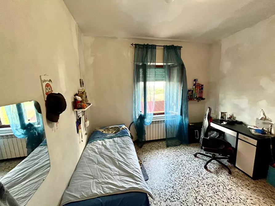 Immagine 12 di Porzione di casa in vendita  a Casole D'elsa