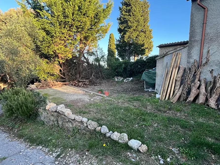 Immagine 18 di Porzione di casa in vendita  a Casole D'elsa