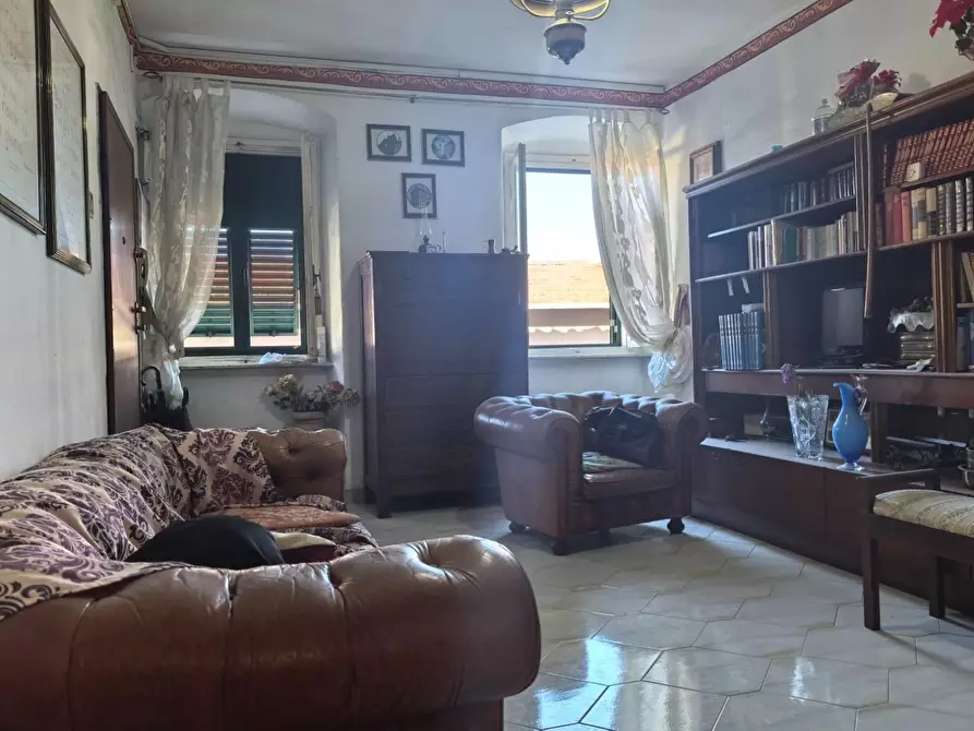 Immagine 5 di Appartamento in vendita  a Livorno