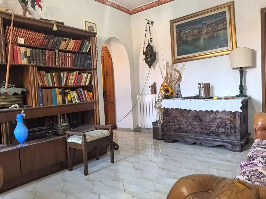 Immagine 2 di Appartamento in vendita  a Livorno