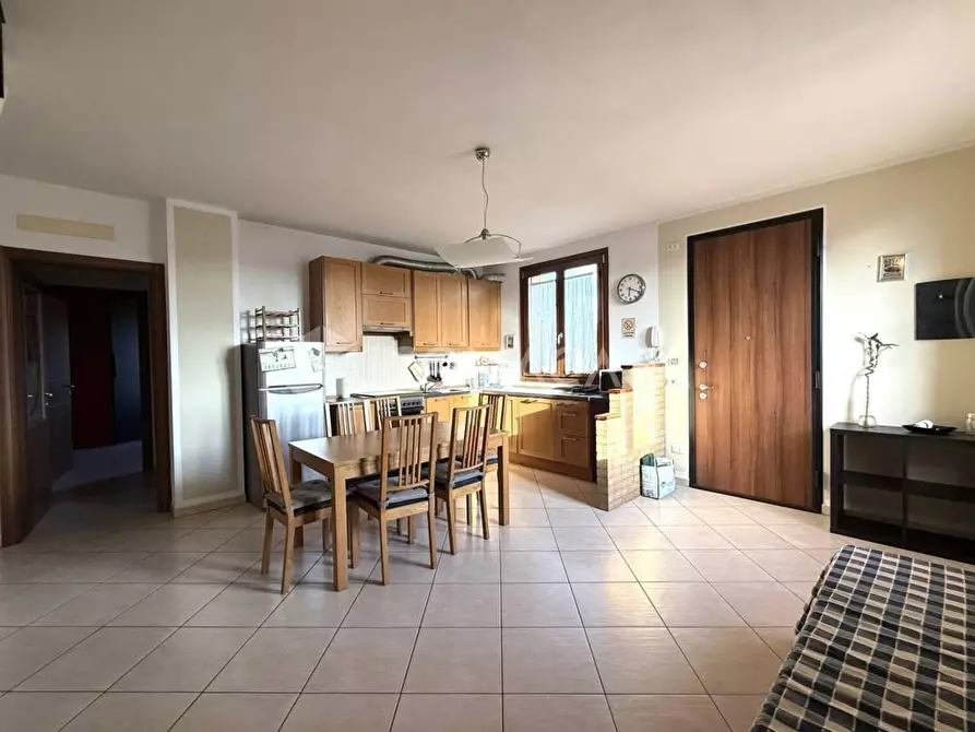 Immagine 12 di Appartamento in vendita  a Pontedera