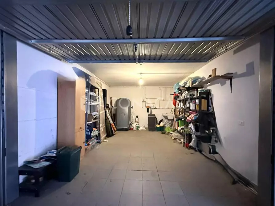 Immagine 36 di Appartamento in vendita  a Pontedera