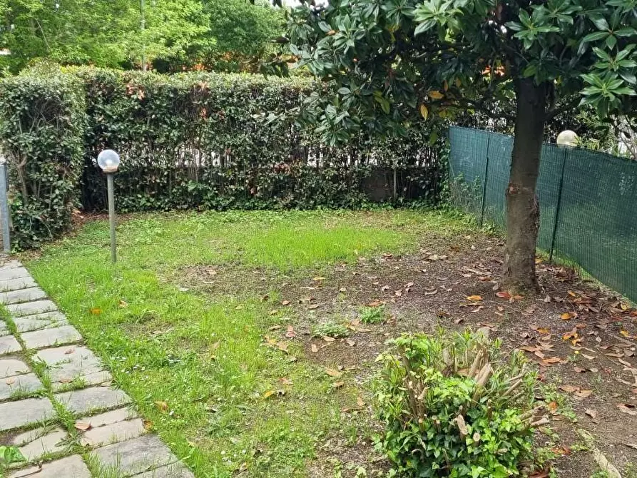 Immagine 18 di Casa bifamiliare in vendita  a Pisa