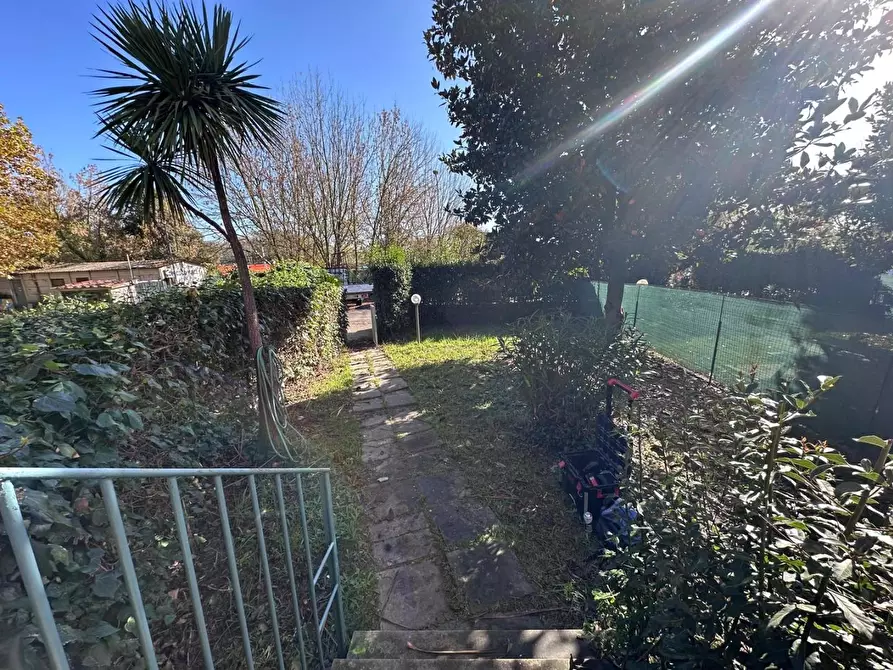 Immagine 14 di Casa bifamiliare in vendita  a Pisa