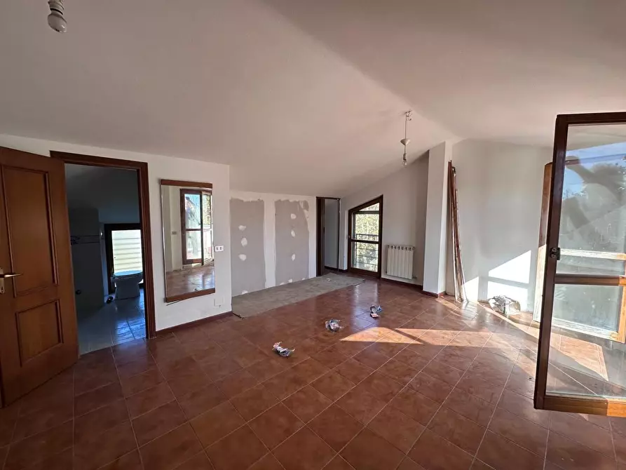 Immagine 11 di Casa bifamiliare in vendita  a Pisa