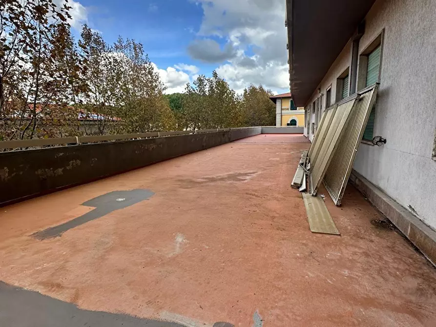 Immagine 12 di Appartamento in vendita  a Cecina