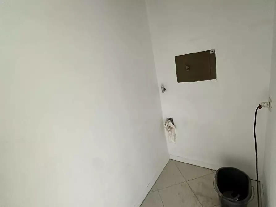 Immagine 19 di Appartamento in vendita  a Cecina