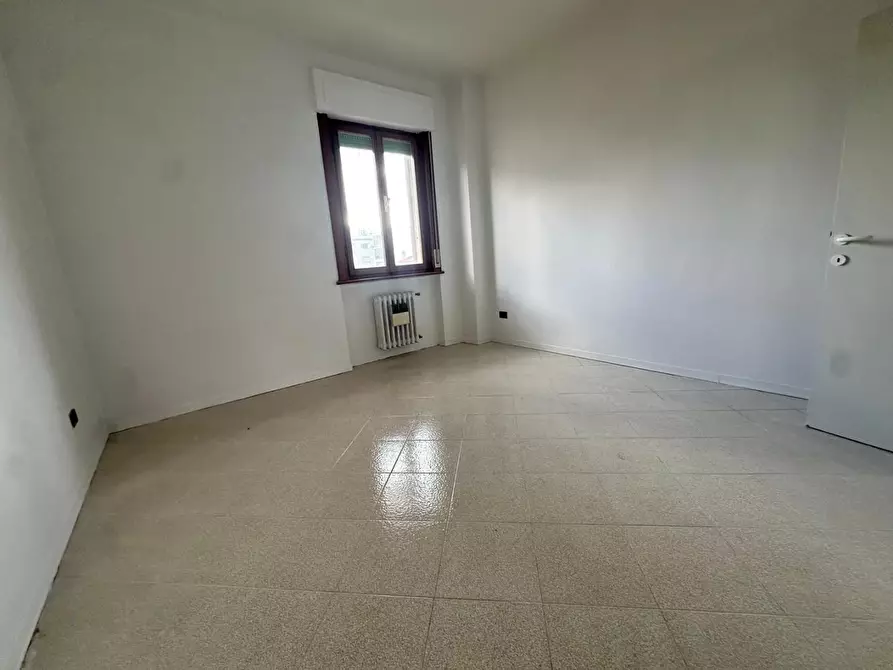 Immagine 13 di Appartamento in vendita  a Cecina