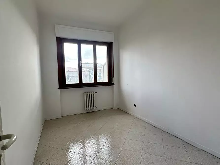 Immagine 6 di Appartamento in vendita  a Cecina