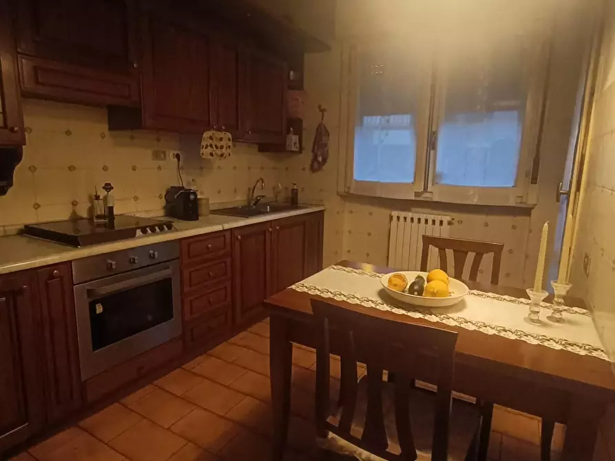 Immagine 8 di Appartamento in vendita  a Carrara